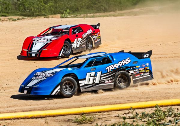 Traxxas Slash Late Model BL-2s Brushless rot