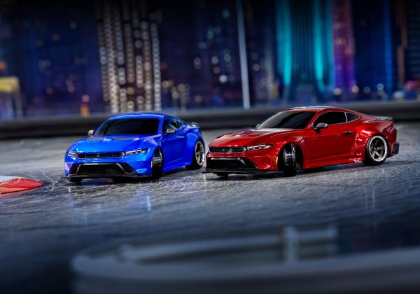 Traxxas Ford Mustang 4-TEC Drift rot
