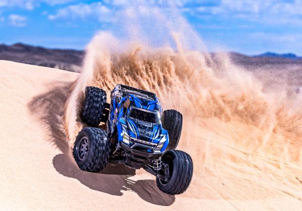 TRAXXAS MINI-MAXX 4WD BLAU BL-2S BRUSHLESS, HD-TEILE, MIT AKKU/LADER