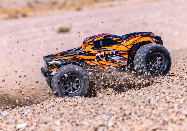 TRAXXAS MINI-MAXX 4WD ORANGE BL-2S BRUSHLESS, HD-TEILE, MIT AKKU/LADER