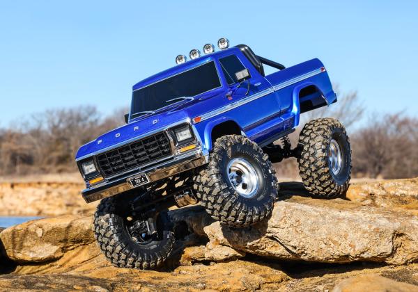 TRAXXAS TRX-4 79 FORD F150 HIGH-TRAIL 1/10 CRAWLER RTR BLAU BRUSHED, OHNE AKKU UND LADEGERÄT