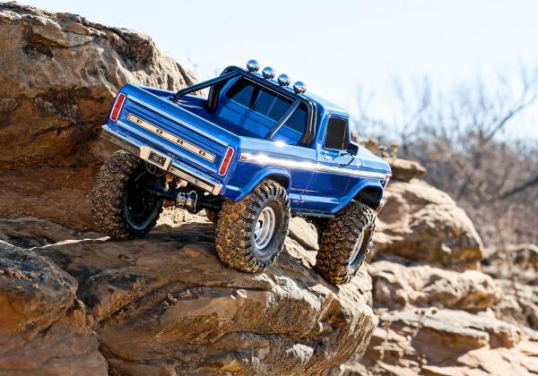 TRAXXAS TRX-4 79 FORD F150 HIGH-TRAIL 1/10 CRAWLER RTR BLAU BRUSHED, OHNE AKKU UND LADEGERÄT