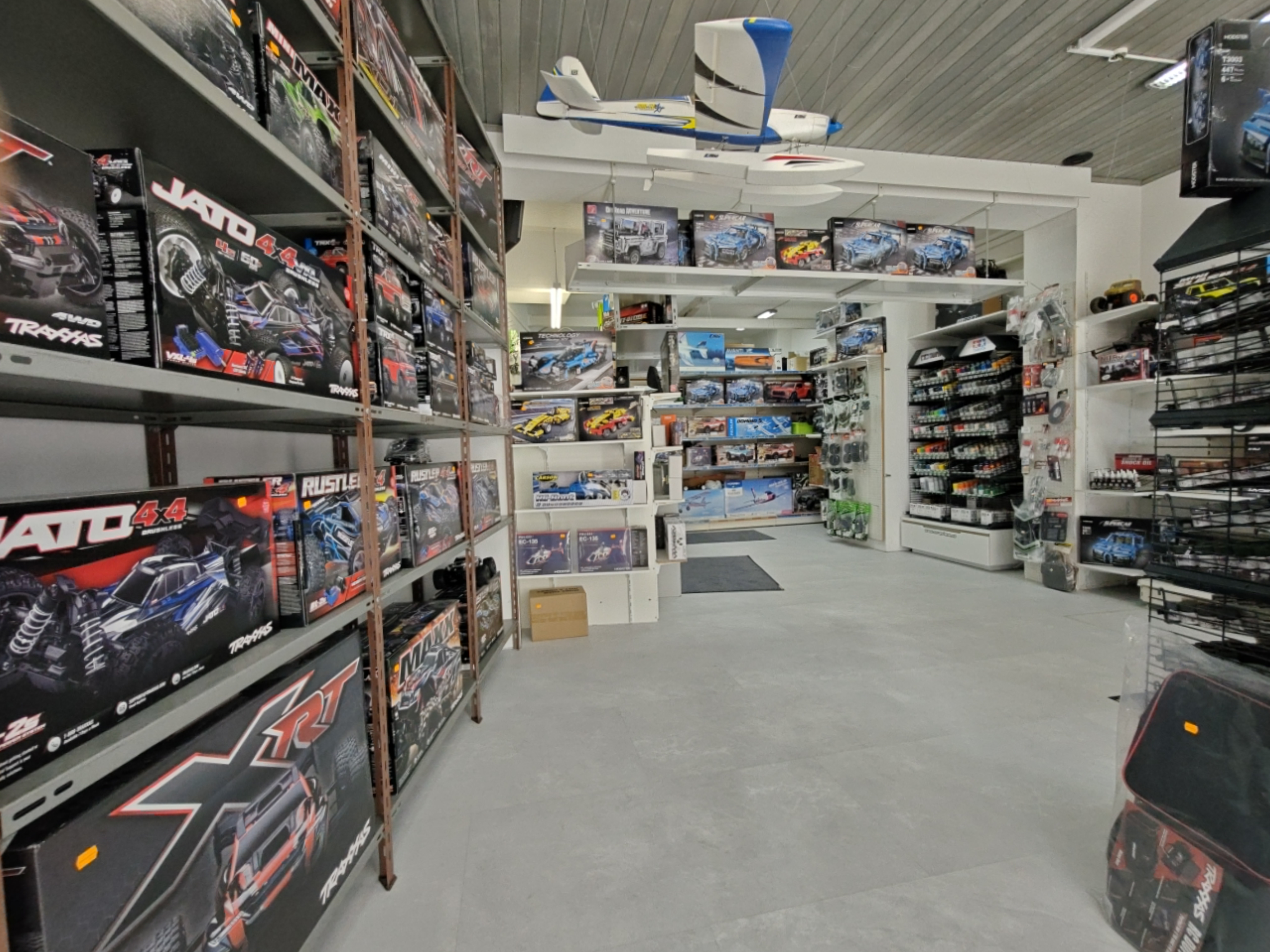 RC Modellbau Geschäft in Wiener Neustadt – große Auswahl an RC-Cars und Zubehör bei Modellbau Grimm