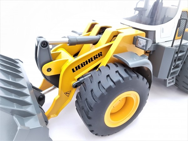 FM L566| Liebherr Metall-Radlader mit Sound 1:14 mit 10 Kanal Sender